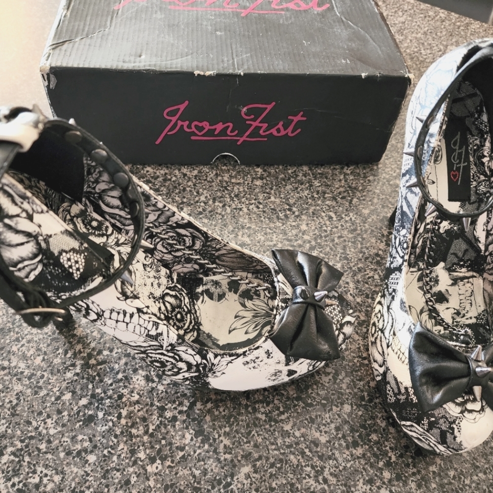 Iron fist shotgun heels